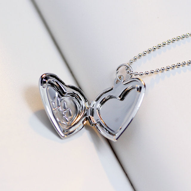 Memory Heart Pendant Footprint Frame Cat or Dog Locket. Fashion Pet Jewelry.