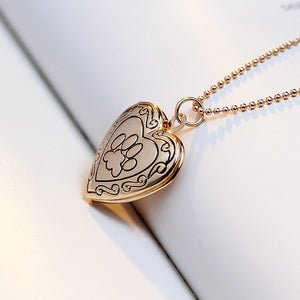 Memory Heart Pendant Footprint Frame Cat or Dog Locket. Fashion Pet Jewelry.