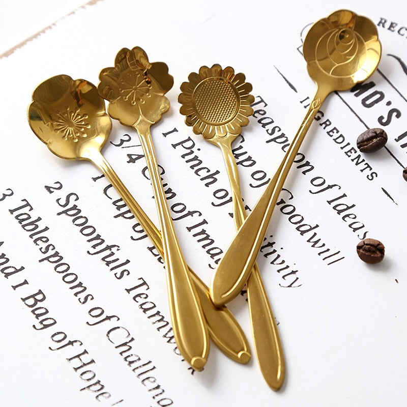 4pcs Stainless Steel Teaspoon Set Gold Flower Spoons Small Vintage Coffee Tea Spoon Fancy Sugar Dessert Spoon Bar Cafe Tableware