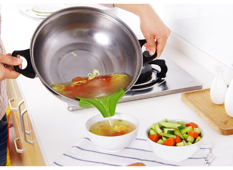 Kitchen Accessories Pans To Prevent Spills Circular Rim Deflector Leak-proof Kitchen Silicone Funnel Kitchen Gadget Tools