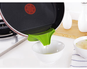 Kitchen Accessories Pans To Prevent Spills Circular Rim Deflector Leak-proof Kitchen Silicone Funnel Kitchen Gadget Tools