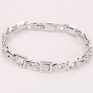 LYIYUNQ Fashion Bracelet Hot Wedding Female Heart Crystal Bracelets For Women Luxury Temperament Silver-Color Fine Jewelry Gift